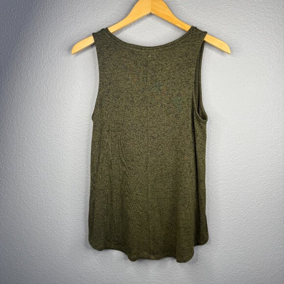 Old Navy Tank Top Luxe - Picture 2 of 6